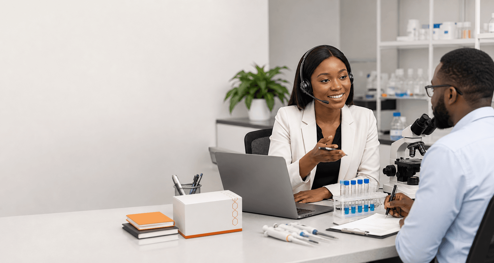 Scientific support specialist helping a laboratory customer